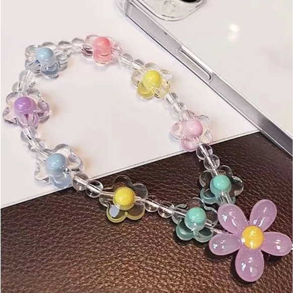 🌸🆕 Beaded Flower Cellphone Strap - Picture 3 of 3